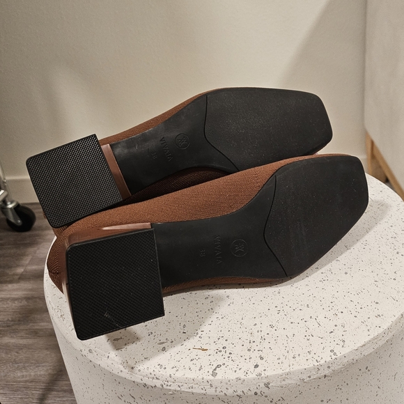 Vivaia Regina Pro Square Toed Water-Repellant Boots - Picture 5 of 6